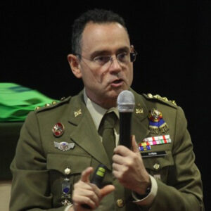 INCONMENSURABLE EL CORONEL PEDRO BAÑOS EN EL CONGRESO DE LOS DIPUTADOS DE ESPAÑA LA DESINFORMACION EN LOS MEDIOS DE COMUNICACION (EDITADO).